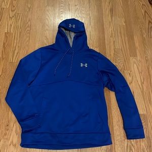 Mens size M hoodie, lightly worn and warm!